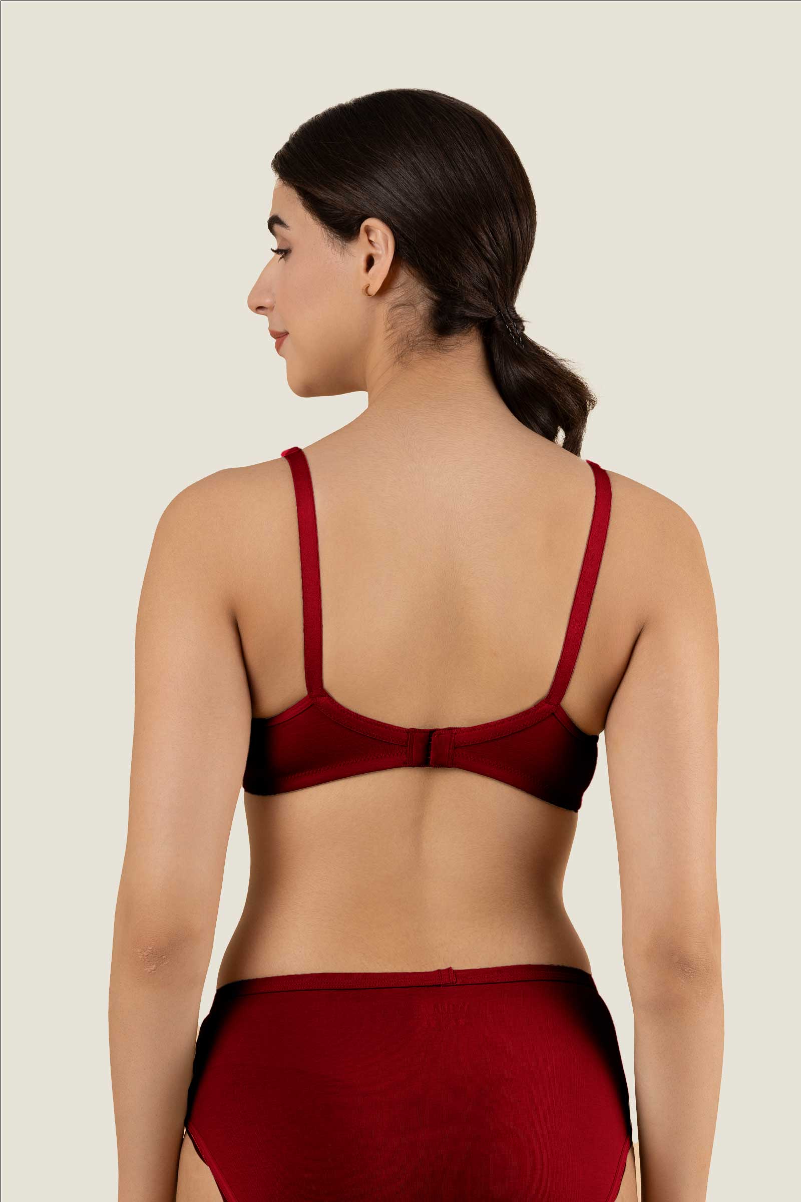 Curva T-shirt Bra Bold Shades